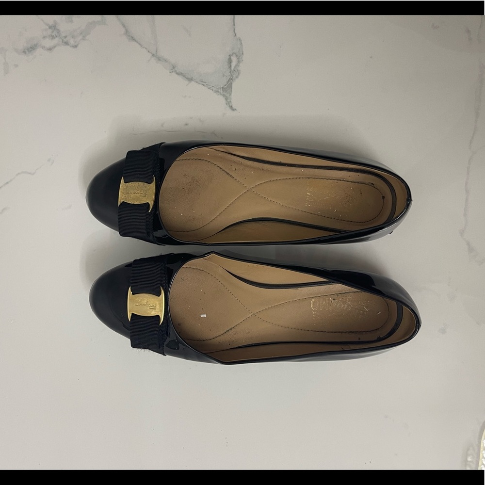 Salvador Ferragamo ballet flats varina size 8